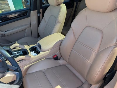 2023 Porsche Cayenne AWD