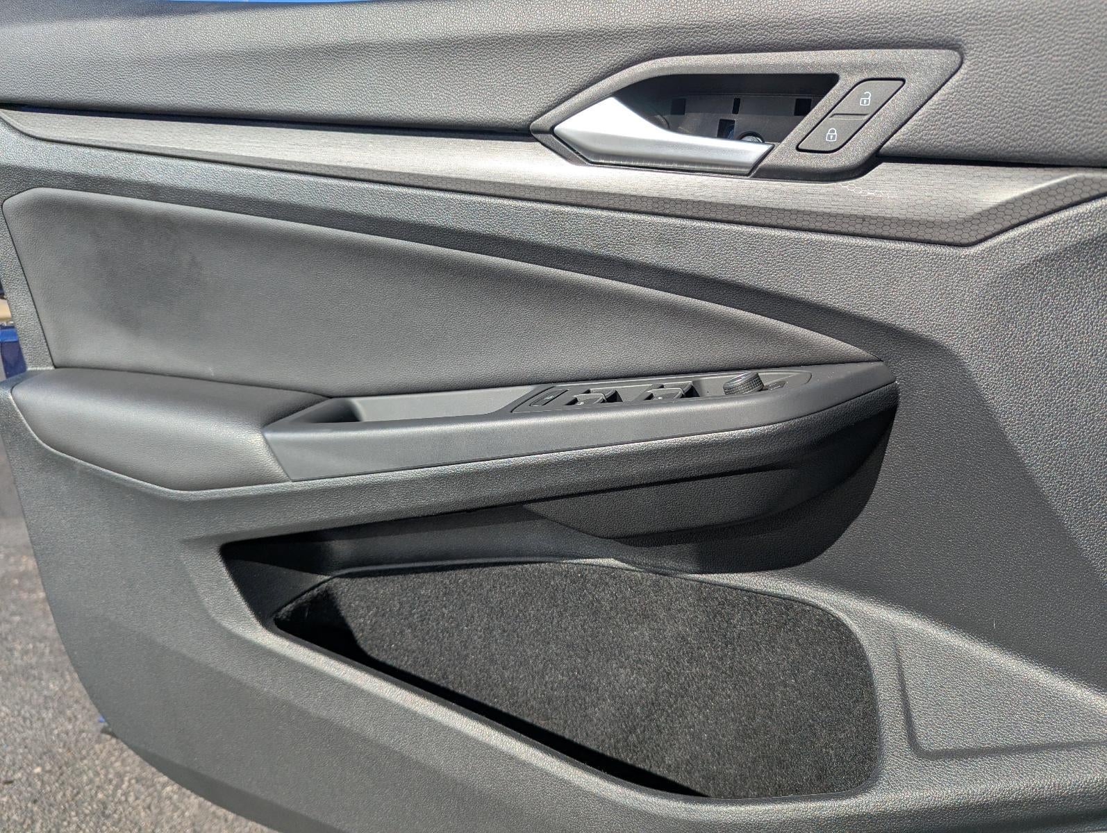 2023 Volkswagen Golf GTI 2.0T SE DSG