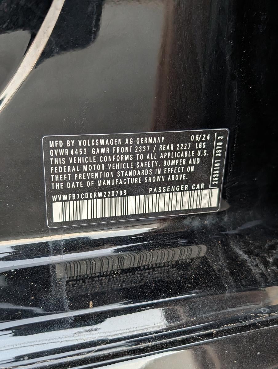 2024 Volkswagen Golf R 2.0T Manual