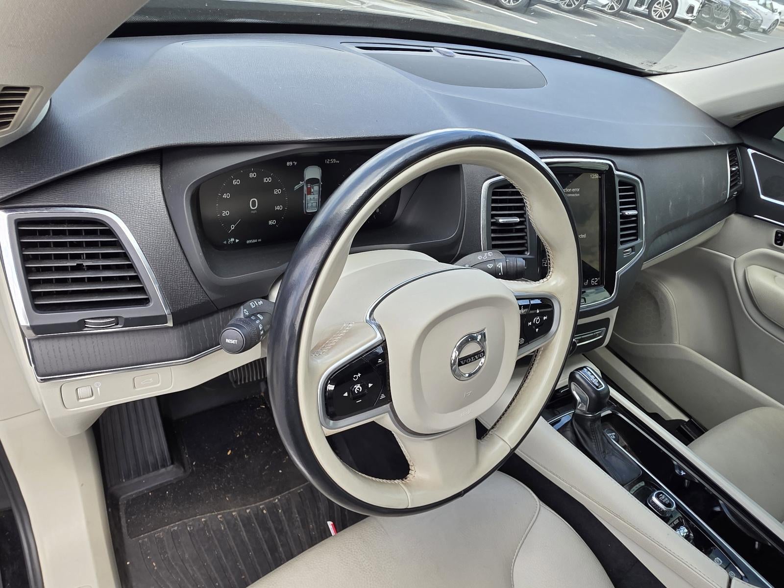 2020 Volvo XC90 T5 FWD Momentum 7 Passenger