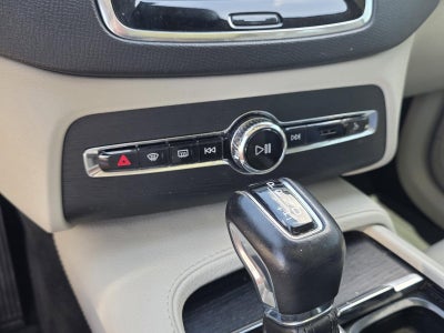 2020 Volvo XC90 T5 FWD Momentum 7 Passenger