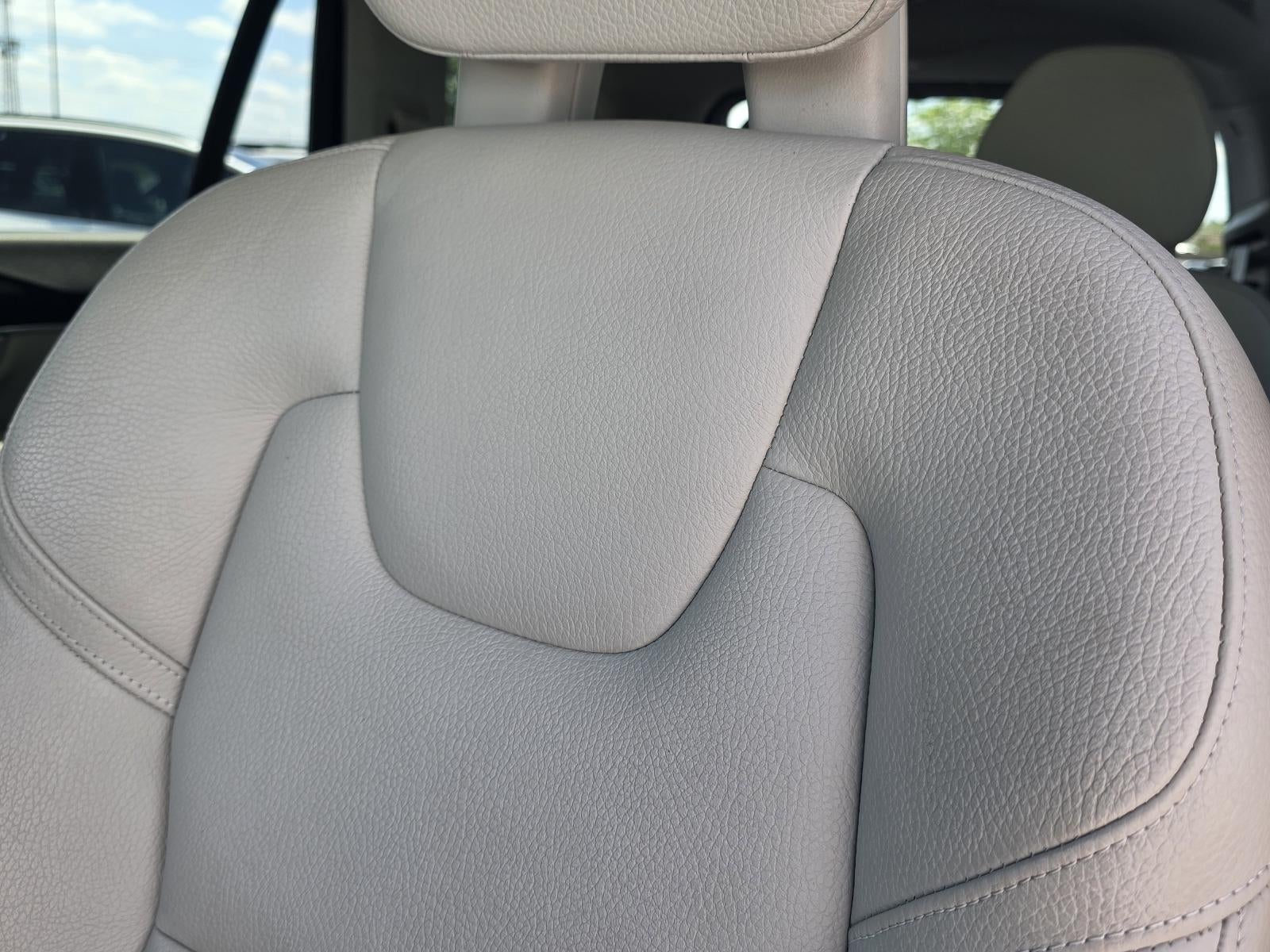 2020 Volvo XC90 T5 FWD Momentum 7 Passenger
