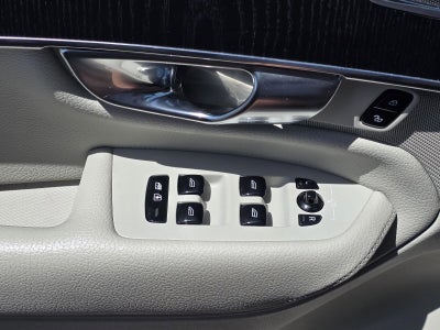 2020 Volvo XC90 T5 FWD Momentum 7 Passenger
