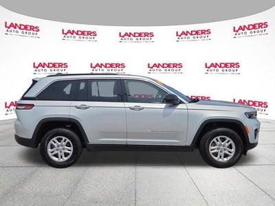 2025 Jeep Grand Cherokee Laredo 4x2