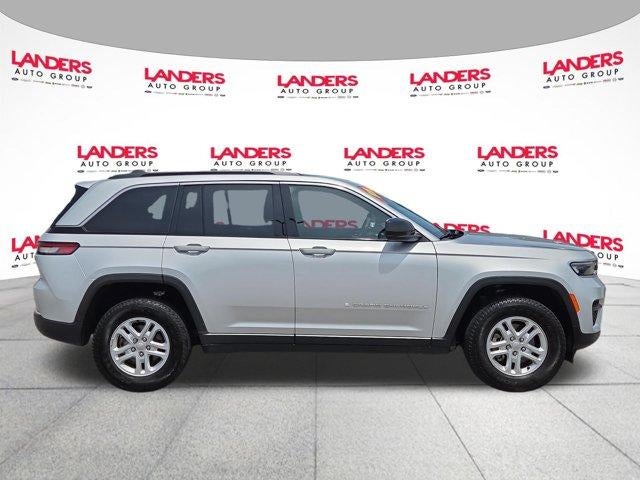 2025 Jeep Grand Cherokee Laredo 4x2