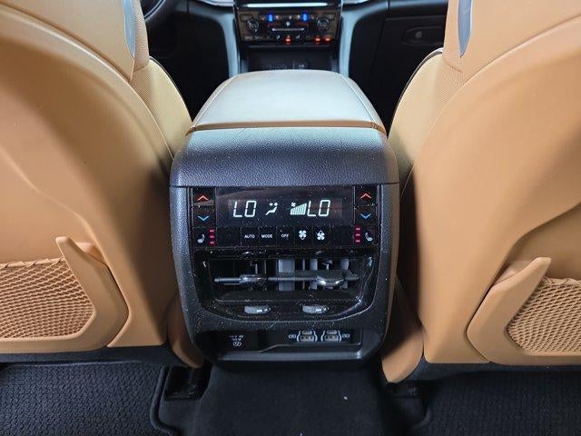 2023 Jeep Grand Cherokee Summit 4x4
