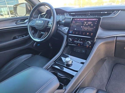 2022 Jeep Grand Cherokee L Overland 4x2