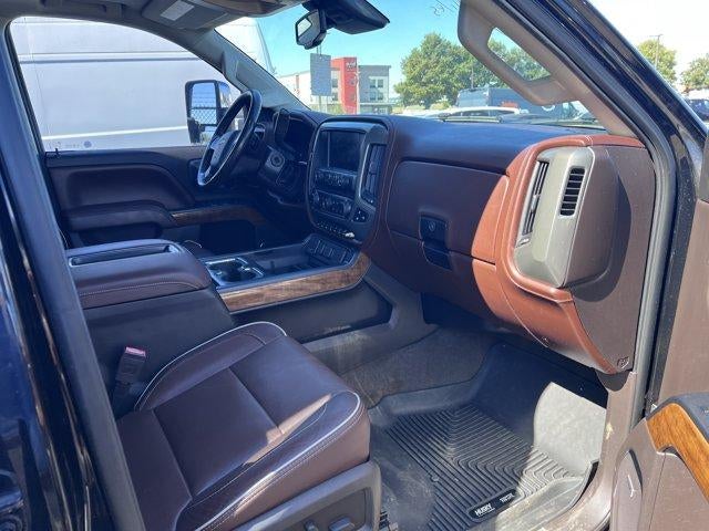 2015 Chevrolet Silverado 2500HD Built After Aug 14 Crew Cab Standard Box 4-Wheel Drive High Country