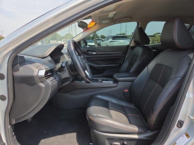 2022 Nissan Altima 2.5 SR Sedan
