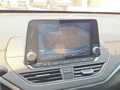 2022 Nissan Altima 2.5 SR Sedan
