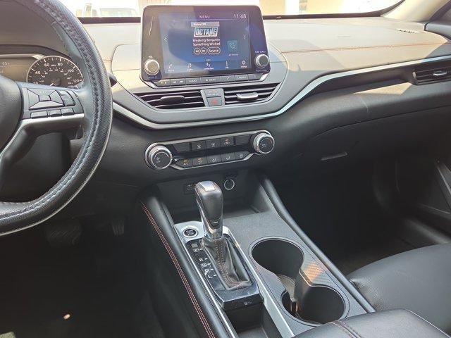 2022 Nissan Altima 2.5 SR Sedan