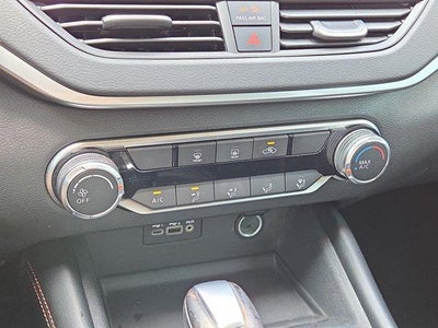 2022 Nissan Altima 2.5 SR Sedan