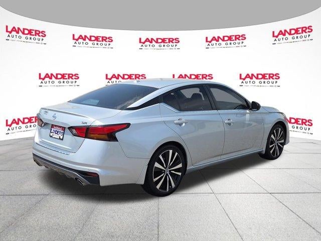 2022 Nissan Altima 2.5 SR Sedan