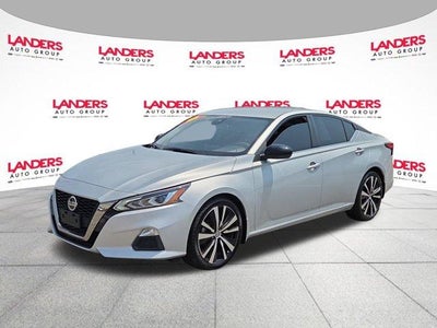2022 Nissan Altima 2.5 SR Sedan