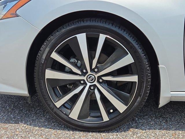 2022 Nissan Altima 2.5 SR Sedan