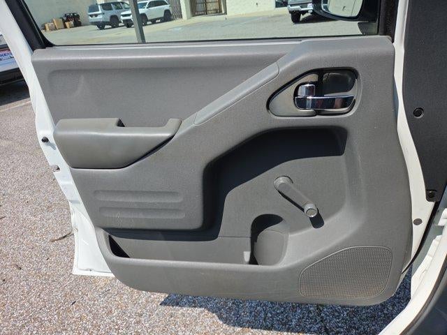 2016 Nissan Frontier 2WD King Cab I4 Auto S