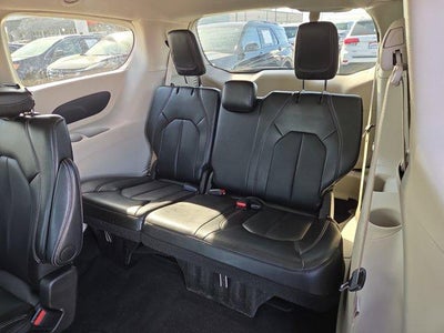 2024 Chrysler Pacifica Touring L FWD
