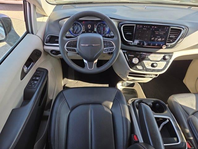 2024 Chrysler Pacifica Touring L FWD