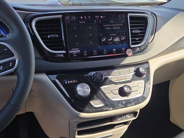 2024 Chrysler Pacifica Touring L FWD