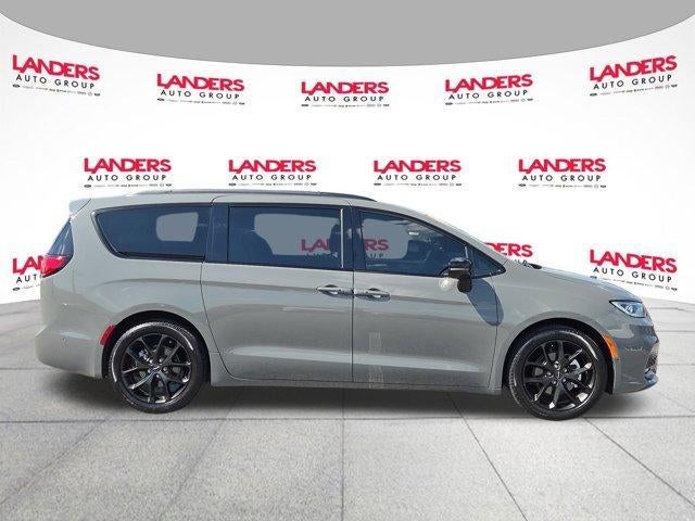 2024 Chrysler Pacifica Limited FWD