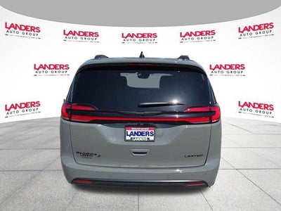 2024 Chrysler Pacifica Limited FWD