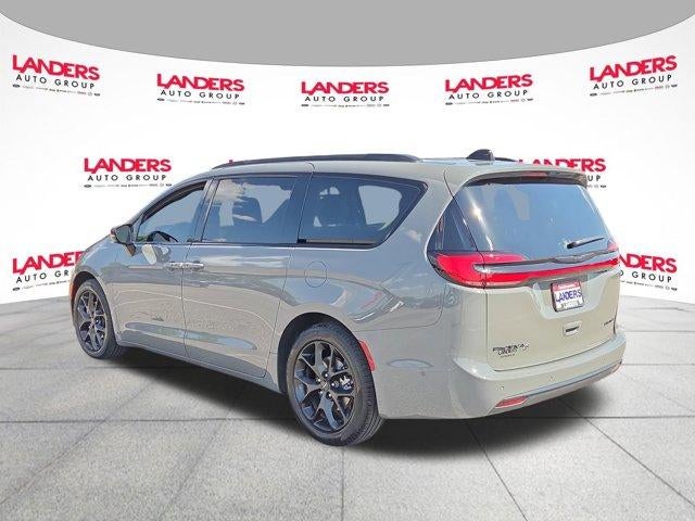 2024 Chrysler Pacifica Limited FWD