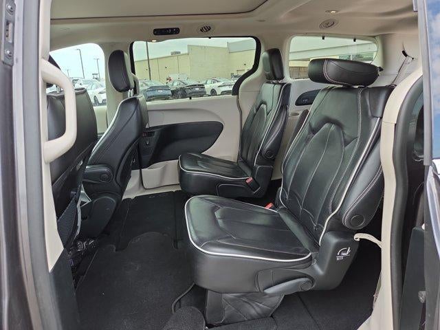 2023 Chrysler Pacifica Limited FWD