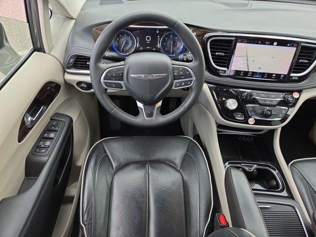 2023 Chrysler Pacifica Limited FWD