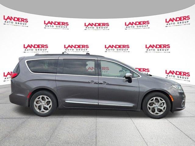 2023 Chrysler Pacifica Limited FWD
