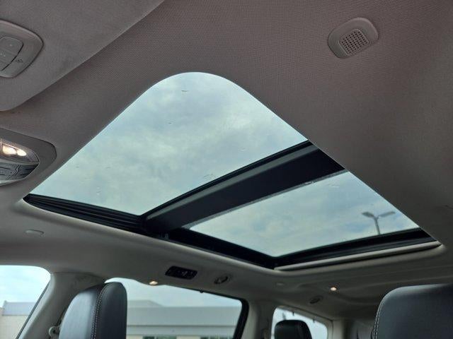 2023 Chrysler Pacifica Limited FWD