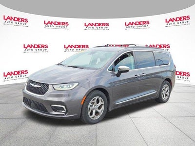 2023 Chrysler Pacifica Limited FWD