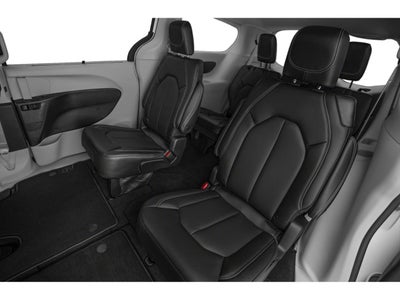 2023 Chrysler Pacifica Limited FWD