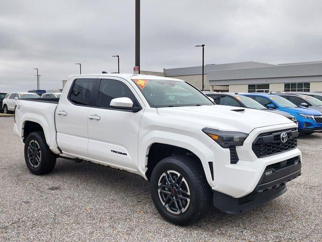 2024 Toyota Tacoma 2WD 2WD SR5 Double Cab 5' Bed AT (SE)