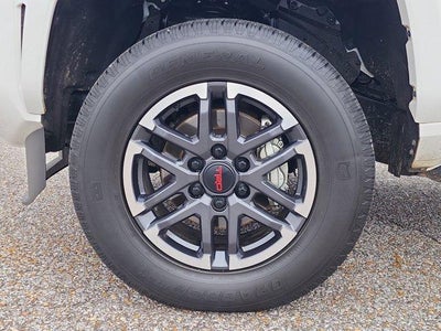 2024 Toyota Tacoma 2WD 2WD SR5 Double Cab 5' Bed AT (SE)