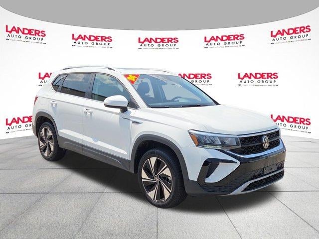 2024 Volkswagen Taos SE 4MOTION