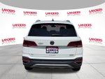 2024 Volkswagen Taos SE 4MOTION