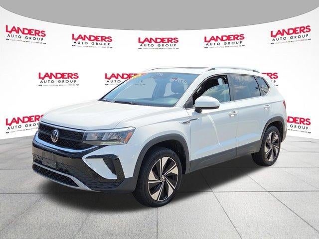 2024 Volkswagen Taos SE 4MOTION