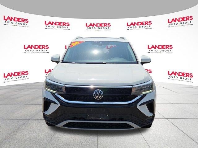 2024 Volkswagen Taos SE 4MOTION