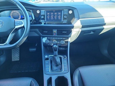 2024 Volkswagen Jetta SE Auto