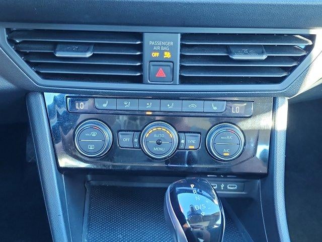 2024 Volkswagen Jetta SE Auto