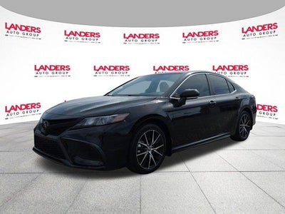 2023 Toyota Camry SE Nightshade Auto (Natl)