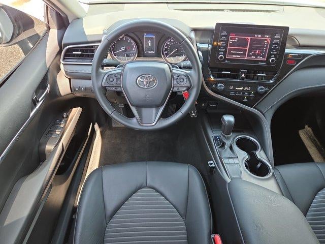 2024 Toyota Camry SE Auto (SE)