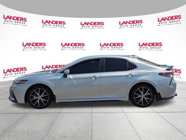 2024 Toyota Camry SE Auto (SE)