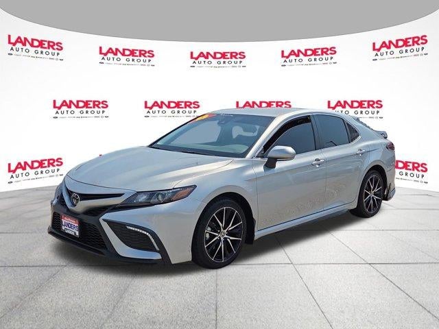 2024 Toyota Camry SE Auto (SE)