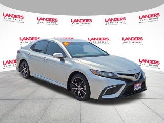 2024 Toyota Camry SE Auto (SE)