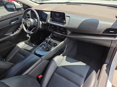 2023 Nissan Rogue FWD SV