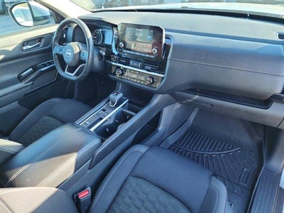 2022 Nissan Pathfinder SV 2WD