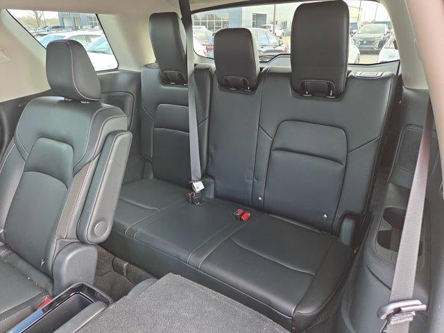 2024 Nissan Pathfinder SL 2WD