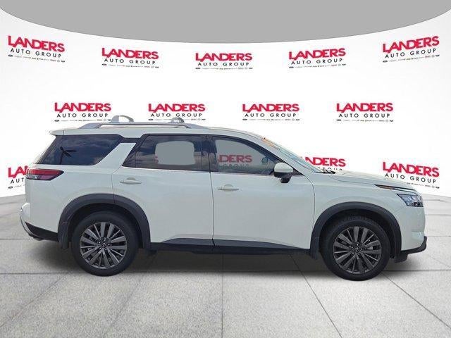 2024 Nissan Pathfinder SL 2WD