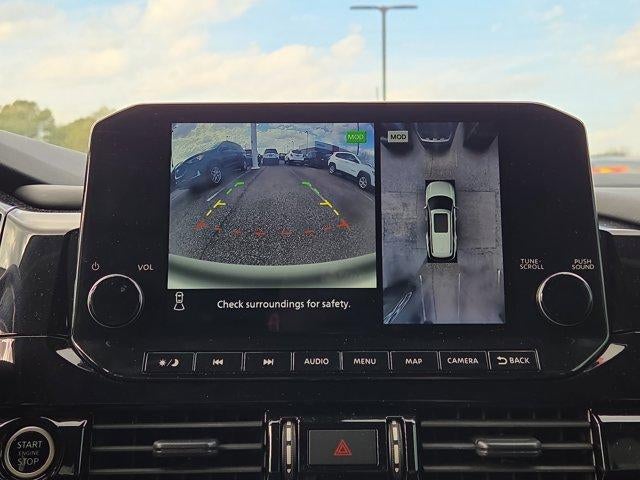 2024 Nissan Pathfinder SL 2WD